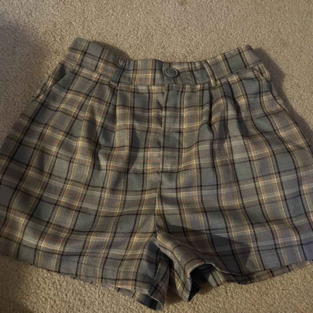 Fall Plaid Women Shorts SIZE SMALL